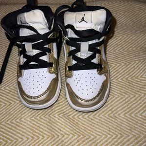 Toddler boys Jordan 1